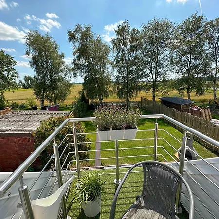 Huus An't Koornfeld Dachgeschoss アパート Osteel